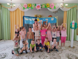 Спектакль по ПДД "Дорожная азбука" Спектакль по ПДД "Дорожная азбука".